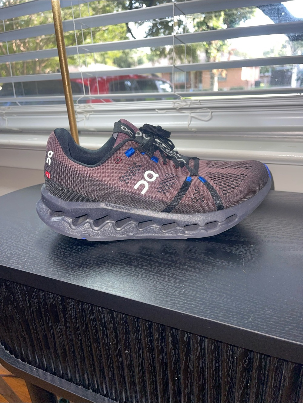 On Running Women's CloudSurfer in Black and purple 9 - Picture 2 of 9